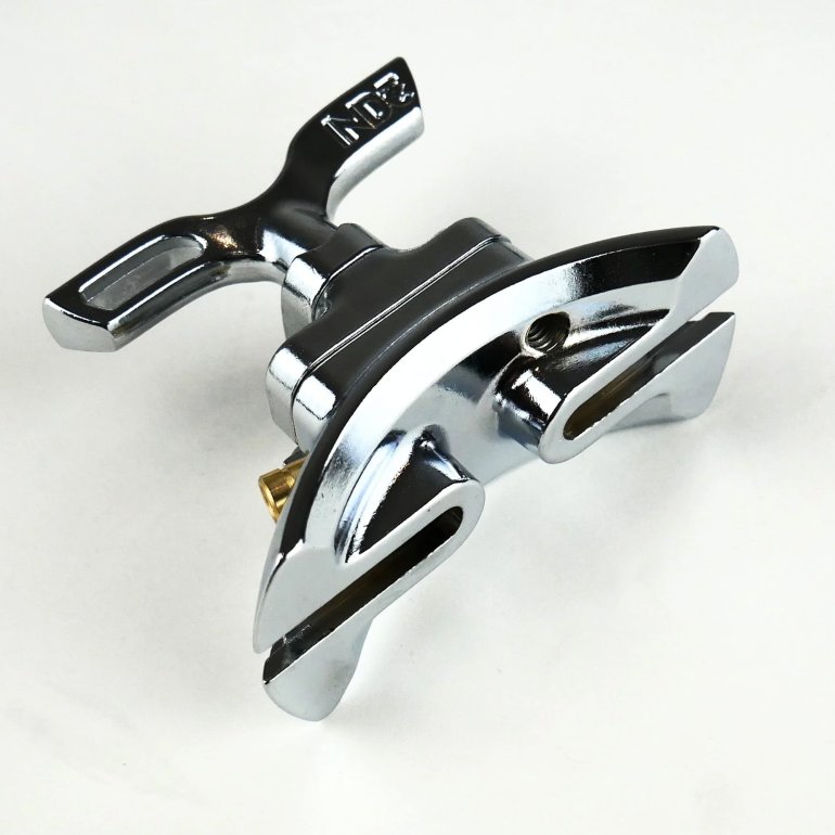BR4 bracket shown from below